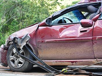 Rund 30.000 Euro Schaden bei Unfall im Kreis Fürth Rund 30.000 Euro Schaden bei Unfall im Kreis Fürth