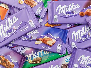 Kaum jemand will noch Milka-Schokolade - radikale Änderung geplant Verschiedene Sorten von Milka-Schokolade.