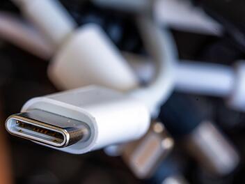 Lachgas, USB-C, Tarife – was ändert sich im April? Lachgas, USB-C, Tarife – was ändert sich im April?