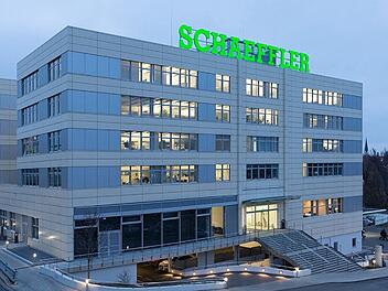 Schaeffler-Aktie mit tiefstem Wert aller Zeiten - Mega-Deal soll Wende bringen Schaeffler-Aktie mit tiefstem Wert aller Zeiten - Mega-Deal soll Wende bringen