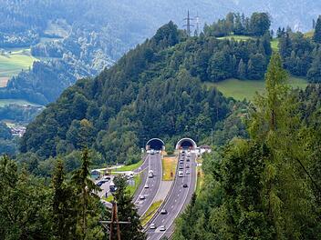 Pünktlich zum Ferienstart: Wichtige Autobahn Richtung Mittelmeer dicht Pünktlich zum Ferienstart: Wichtige Autobahn Richtung Mittelmeer dicht