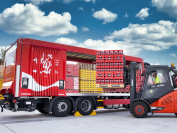 Coca-Cola schließt fünf Standorte - Knetzgauer Werk ebenfalls gefährdet? Coca-Cola-Standort in Knetzgau im Kreis Haßberge