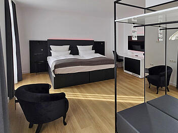 Fürth: Neues Hotel Dormero eröffnet - zur Michaeliskirchweih schon voll Fürth: Neues Hotel Dormero eröffnet - zur Michaeliskirchweih schon voll
