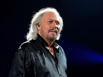 "Bee Gees"-Star für tot erklärt - Falschmeldung sorgt für Aufsehen "Bee Gees"-Star für tot erklärt - Falschmeldung sorgt für Aufsehen