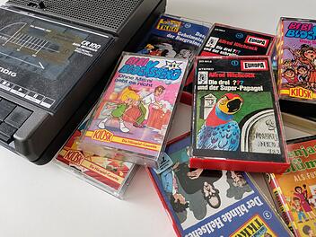 Aus unserer Kindheit: Kult-Hörspielserie muss nach Todesfall Sprecherwechsel vornehmen Aus unserer Kindheit: Kult-Hörspielserie muss nach Todesfall Sprecherwechsel vornehmen